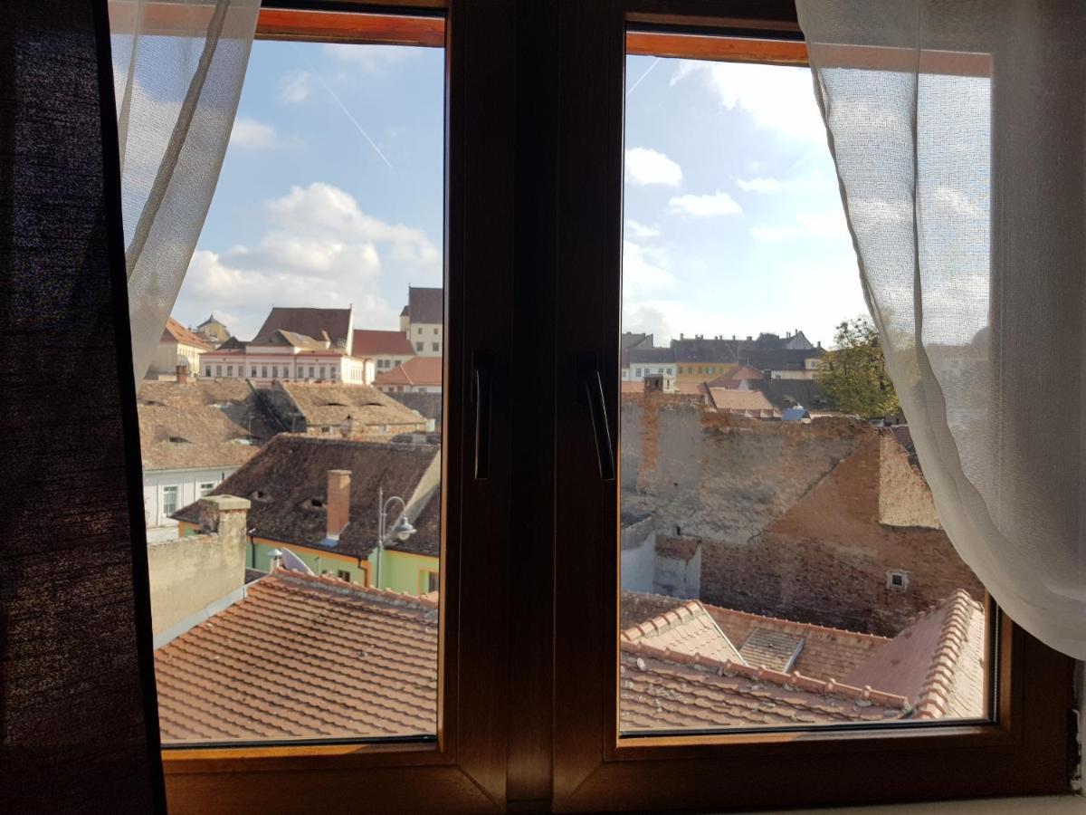 Diane'S Apartament Сибиу Екстериор снимка