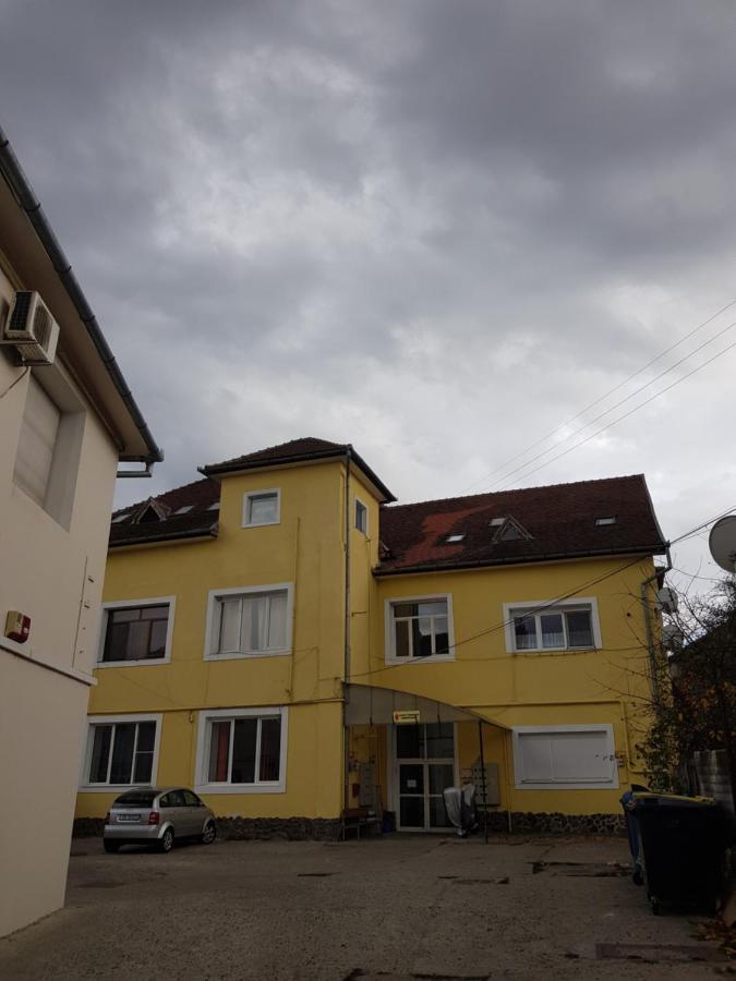 Diane'S Apartament Сибиу Екстериор снимка